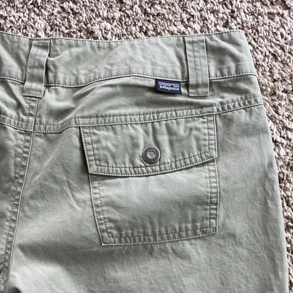 Patagonia Gorpcore Capri Pants Womens 10 Sage Green‎ Hiking Outdoorsy Earthcore